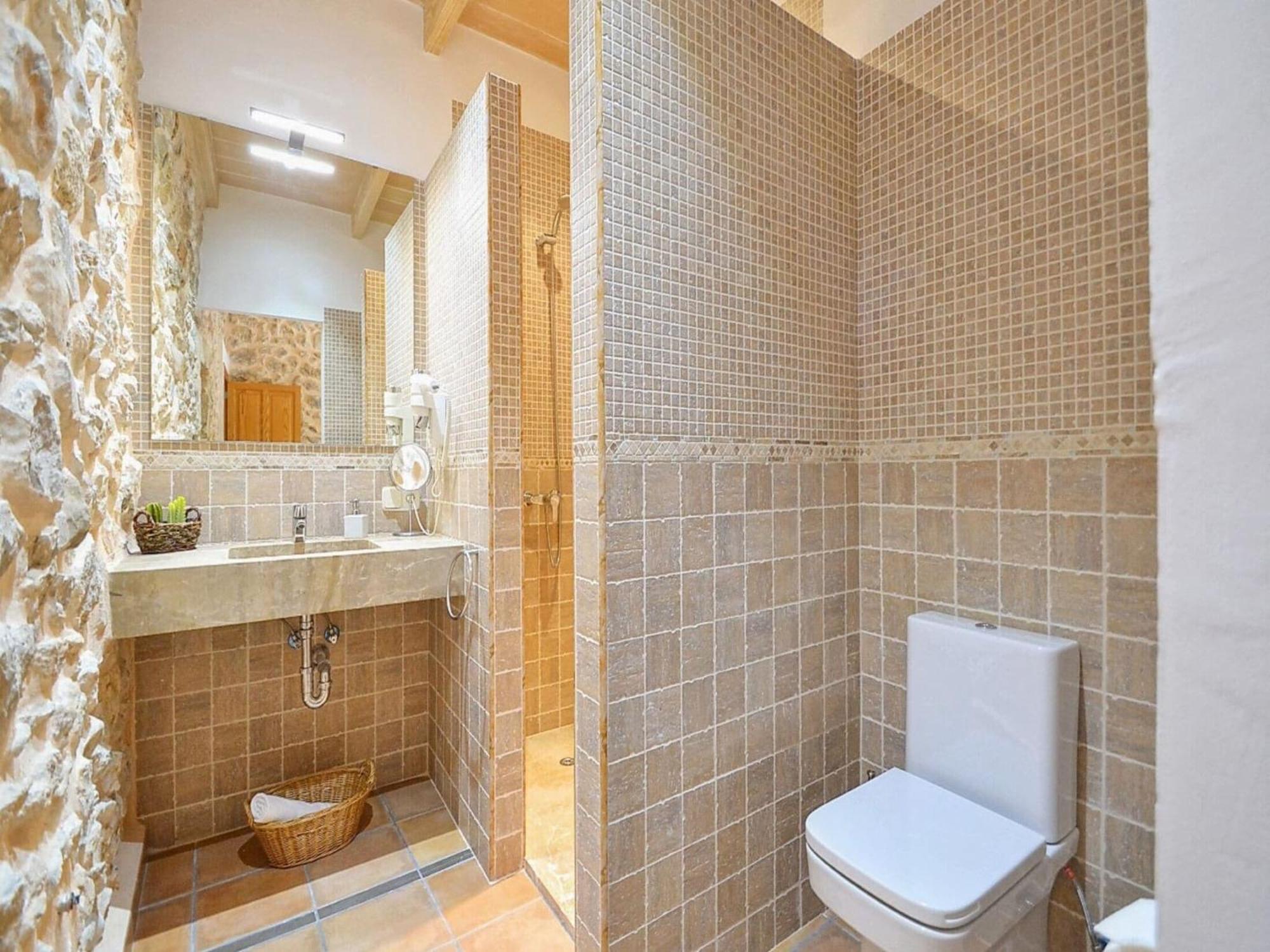 Elegant With Private Pool *