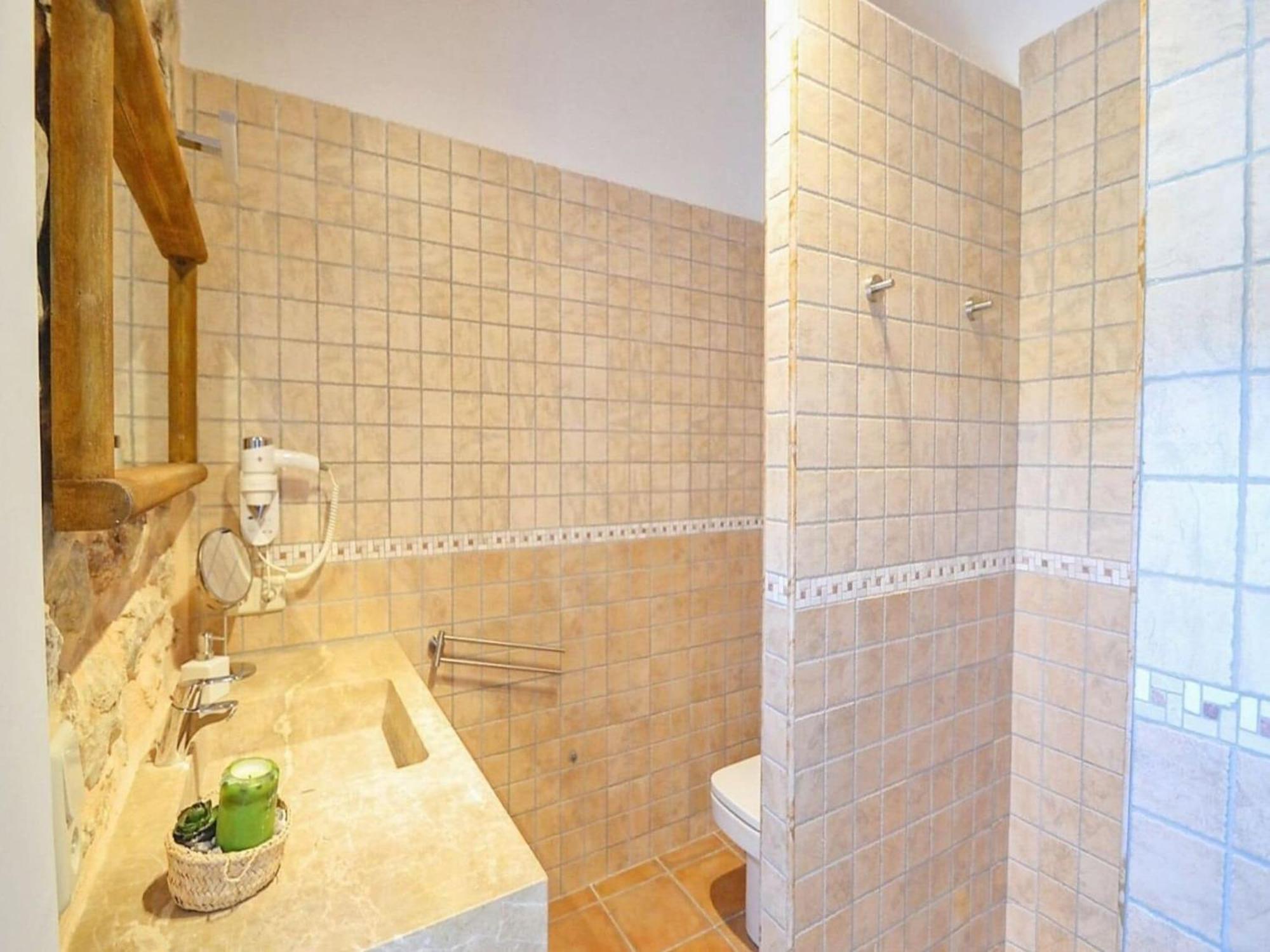 Elegant With Private Pool Vakantiehuis