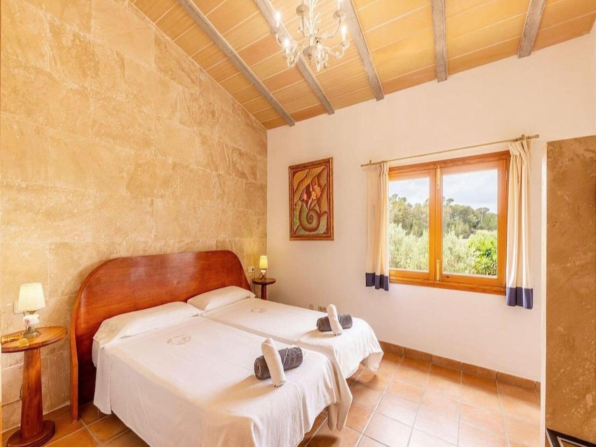 Elegant With Private Pool Vakantiehuis