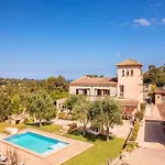 Elegant Holiday Home With Private Pool